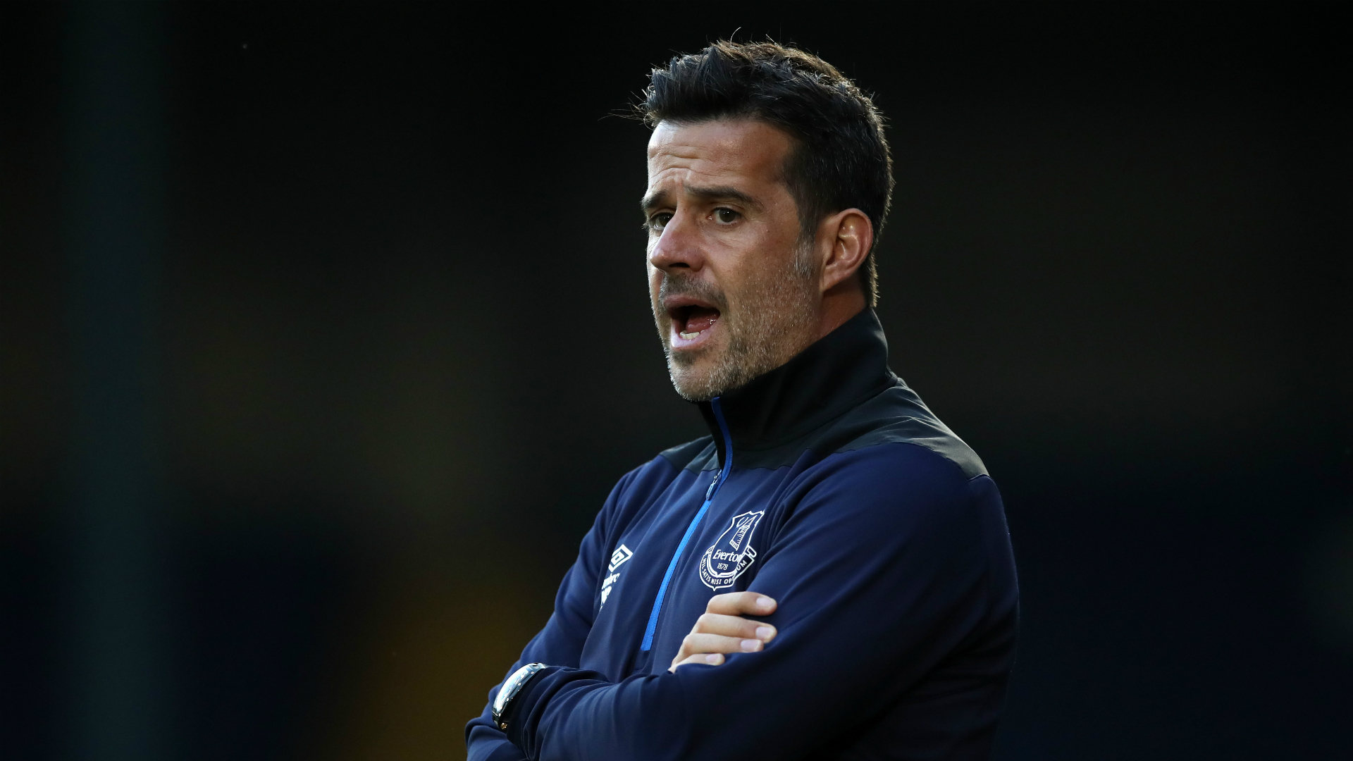 边路突破与 边路突破与